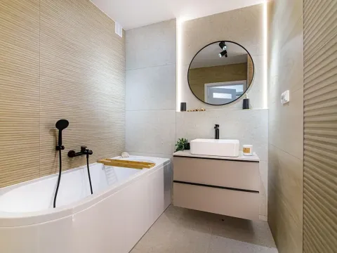 Prodej bytu 3+1, Ostrava, Ahepjukova, 67 m2