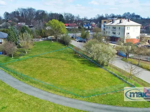 Prodej pozemku pro bydlení, Holice, Pod Parkem, 976 m2