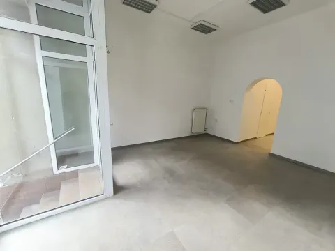 Pronájem obchodního prostoru, Ústí nad Labem, Masarykova, 40 m2