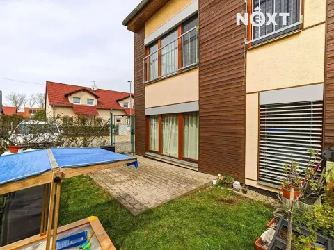 Prodej bytu 3+kk, Květnice, Ibišková, 60 m2