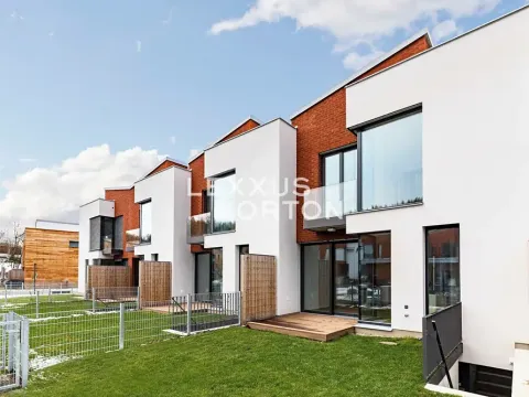 Pronájem rodinného domu, Praha - Dejvice, V Šáreckém údolí, 190 m2