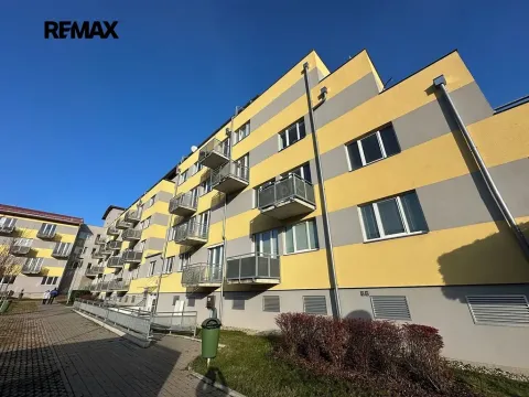 Pronájem bytu 3+kk, Kladno, Jaroslava Holečka, 65 m2