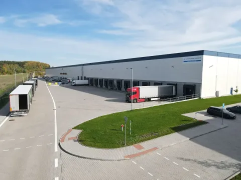 Pronájem skladu, Úherce, 5500 m2