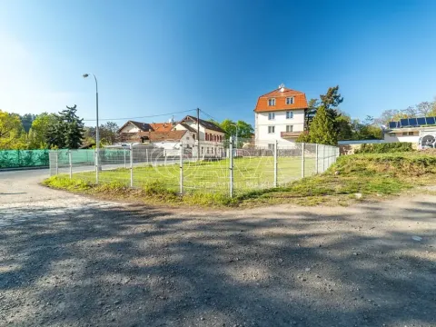 Pronájem komerčního pozemku, Praha - Braník, Pikovická, 542 m2