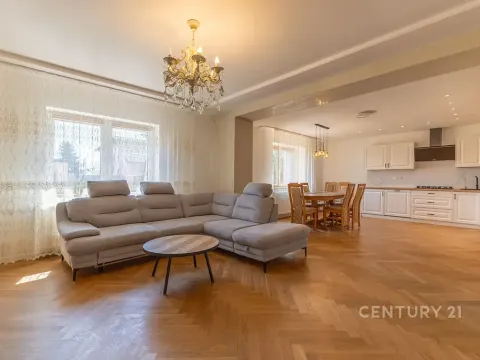 Prodej rodinného domu, Vojkovice, 180 m2