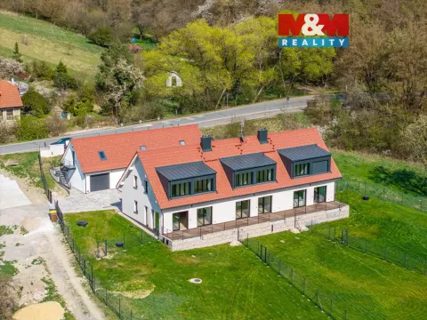 Prodej rodinného domu, Beroun, V Lukách, 144 m2
