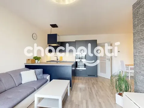 Pronájem bytu 2+kk, Pardubice, U Sportovní školy, 85 m2