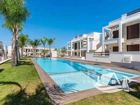 Prodej rodinného domu, Torrevieja, Španělsko, 63 m2