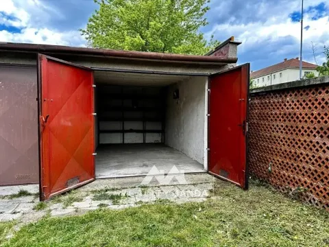 Pronájem garáže, Brno, Korejská, 18 m2