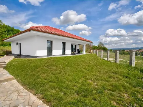 Prodej rodinného domu, Lochovice, 104 m2