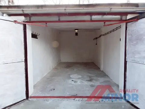 Pronájem garáže, Slaný, Smečenská, 20 m2