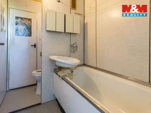 Prodej bytu 3+1, Praha - Kamýk, Zárubova, 78 m2