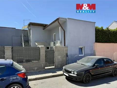 Pronájem komerční nemovitosti, Kladno - Kročehlavy, Kozinova, 22 m2