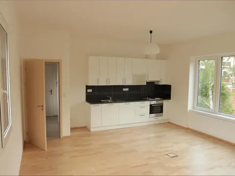 Pronájem atypického bytu, Praha, K Měchurce, 72 m2