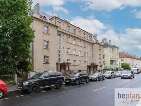 Pronájem bytu 2+1, Karlovy Vary, Moskevská, 60 m2