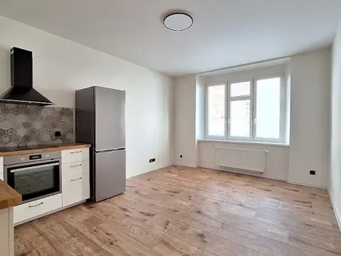 Pronájem bytu 2+kk, Praha - Holešovice, Malá Plynární, 47 m2