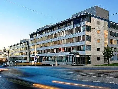 Pronájem kanceláře, Praha - Dejvice, Evropská, 260 m2