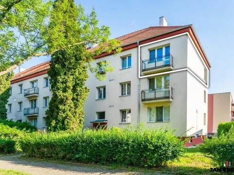 Pronájem bytu 2+kk, Praha - Kbely, Luštěnická, 49 m2