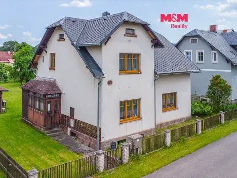 Prodej rodinného domu, Mikulášovice, 200 m2