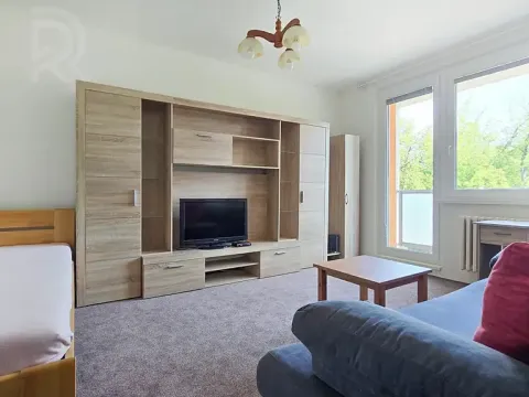 Pronájem bytu 1+1, Praha - Letňany, Dobratická, 31 m2