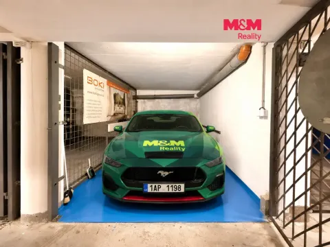 Prodej garážového stání, Hradec Králové, Na Občinách, 17 m2