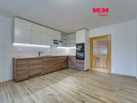Pronájem bytu 3+1, Klatovy - Tupadly, 113 m2