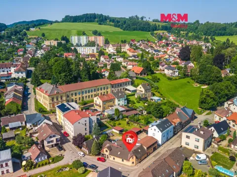 Prodej ubytování, Lomnice nad Popelkou, Poděbradova, 600 m2