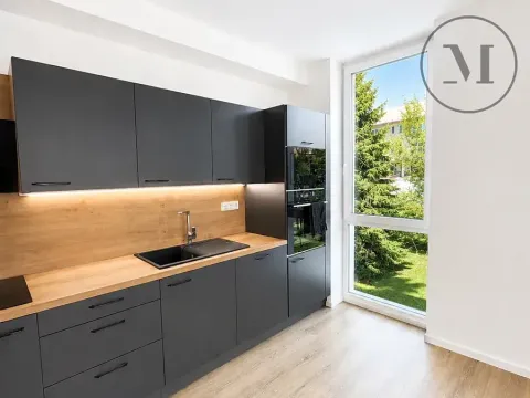Pronájem bytu 3+kk, Hluboká nad Vltavou, U Parku, 72 m2