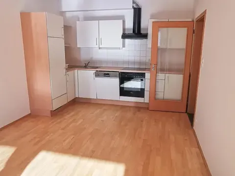 Pronájem bytu 2+kk, Praha - Vysočany, Pod Harfou, 57 m2
