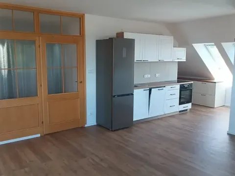 Pronájem bytu 3+kk, Praha - Kobylisy, Klíčanská, 93 m2