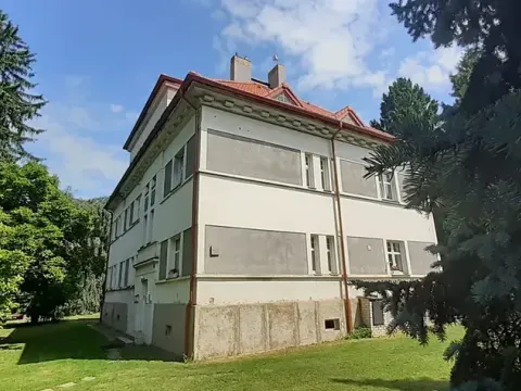 Prodej bytu 3+1, Průhonice, Říčanská, 171 m2