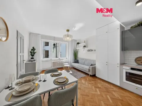 Prodej bytu 3+kk, Praha, Skloněná, 55 m2