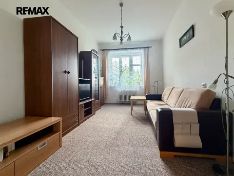 Pronájem bytu 1+1, Praha - Nusle, Na Veselí, 35 m2