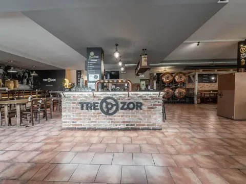 Pronájem restaurace, Praha - Braník, Branická, 610 m2