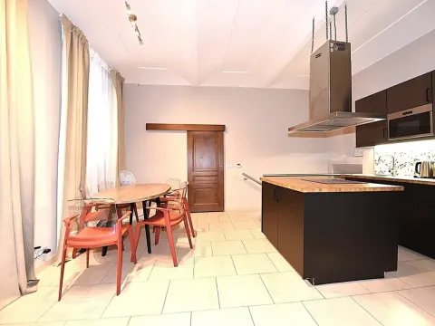 Prodej kanceláře, Praha - Nové Město, Hálkova, 224 m2
