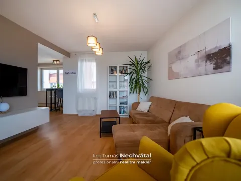 Prodej bytu 2+1, Ivančice, Sportovní, 67 m2