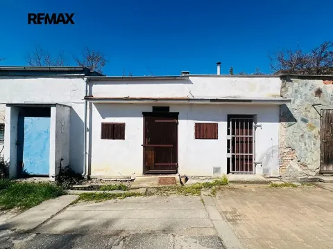 Prodej vinného sklepa, Kyjov, 22 m2