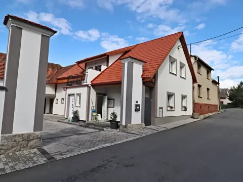 Pronájem bytu 2+kk, Chrastavice, 54 m2