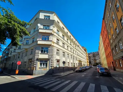 Prodej bytu 2+1, Praha - Libeň, Na Rokytce, 68 m2