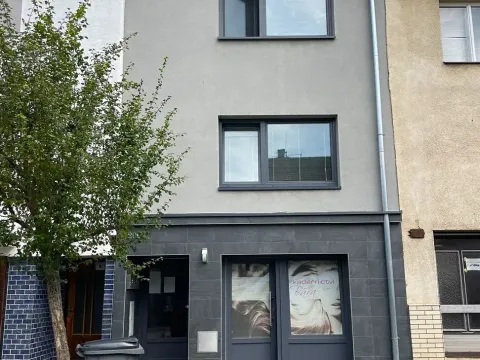 Prodej ubytování, Uherský Brod, Hradišťská, 128 m2