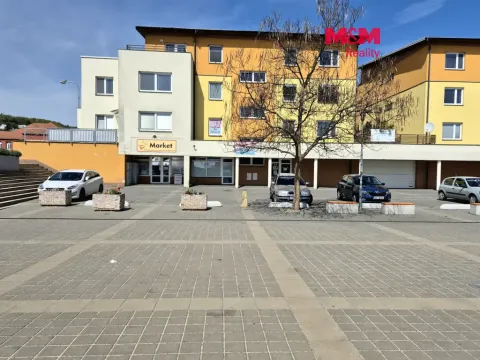 Pronájem obchodního prostoru, Oslavany, náměstí 13. prosince, 25 m2