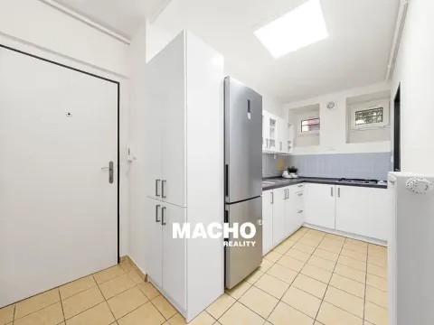 Pronájem bytu 2+1, Praha - Michle, Na dědinách, 50 m2