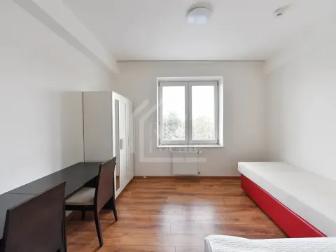 Prodej atypického bytu, Praha - Suchdol, Suchdolské náměstí, 23 m2