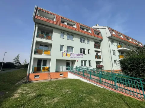 Pronájem bytu 2+1, Praha - Suchdol, K Horoměřicům, 72 m2