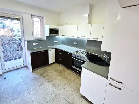 Prodej bytu 3+1, Brno, Tržní, 90 m2