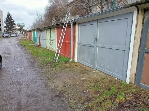 Pronájem garáže, Brno, Chelčického, 17 m2