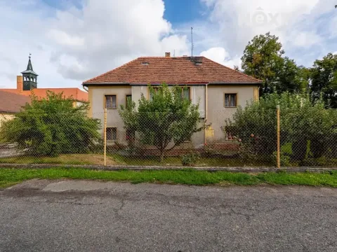 Prodej rodinného domu, Kožlany, Pražská, 200 m2