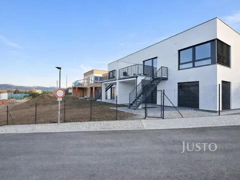 Prodej bytu 4+kk, Písek, Dolní, 99 m2