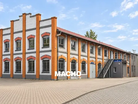 Pronájem kanceláře, Králův Dvůr, Tovární, 370 m2
