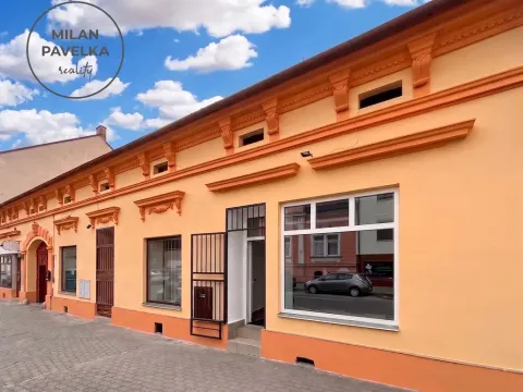 Pronájem obchodního prostoru, Tišnov, Brněnská, 139 m2